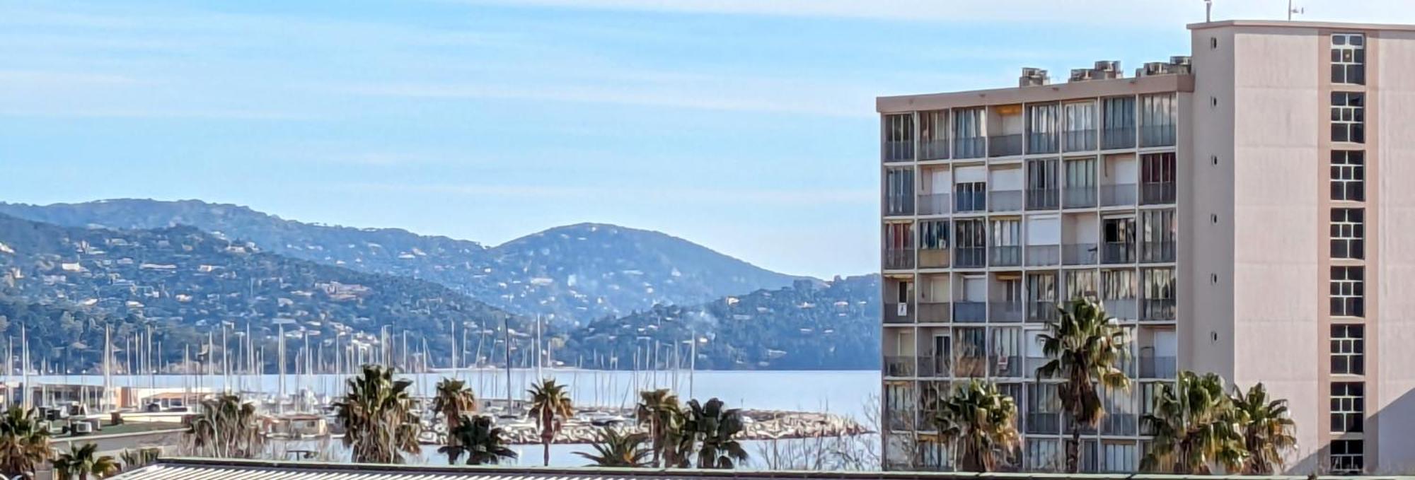 Studio Avec Coin Nuit, 100 M De La Mer Le Lavandou Bagian luar foto