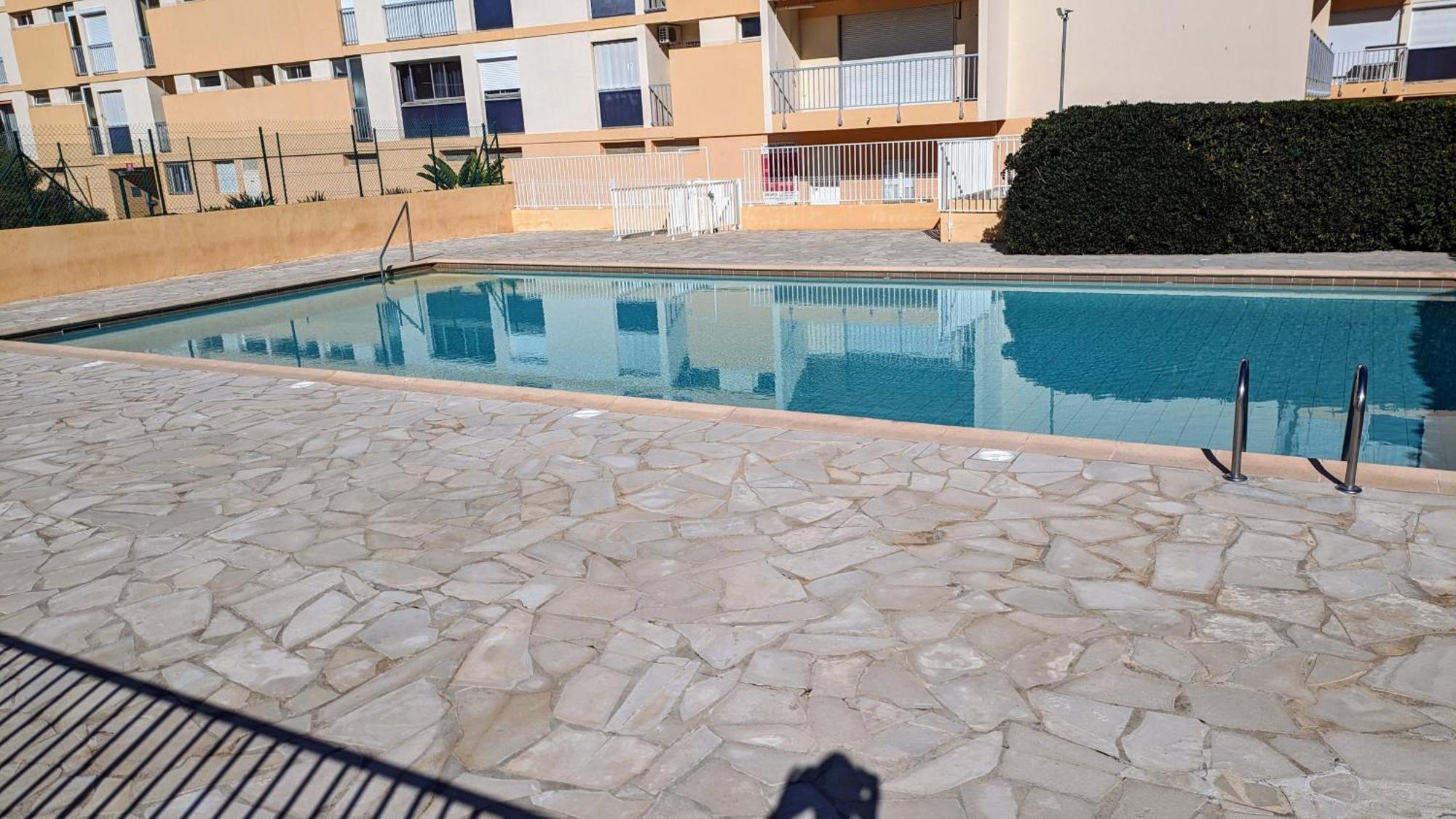 Studio Avec Coin Nuit, 100 M De La Mer Le Lavandou Bagian luar foto